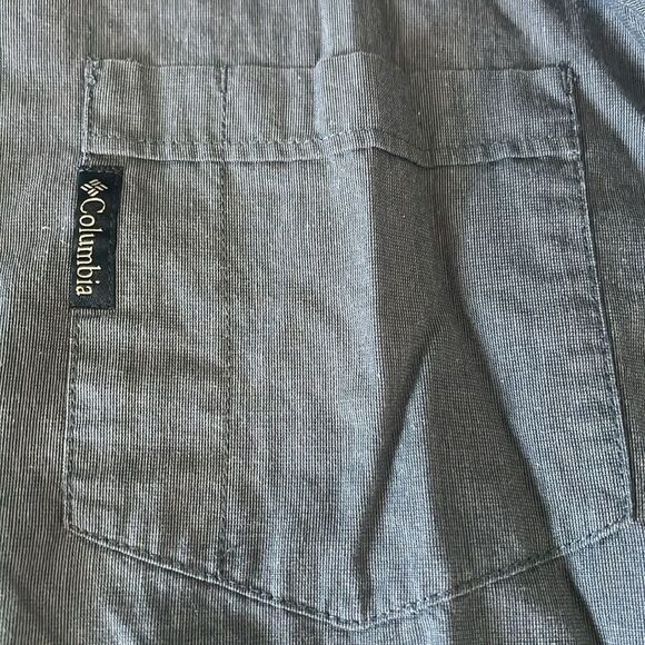 Columbia Short Sleeve Button Down Shirt Blue Size XL - Picture 4 of 7